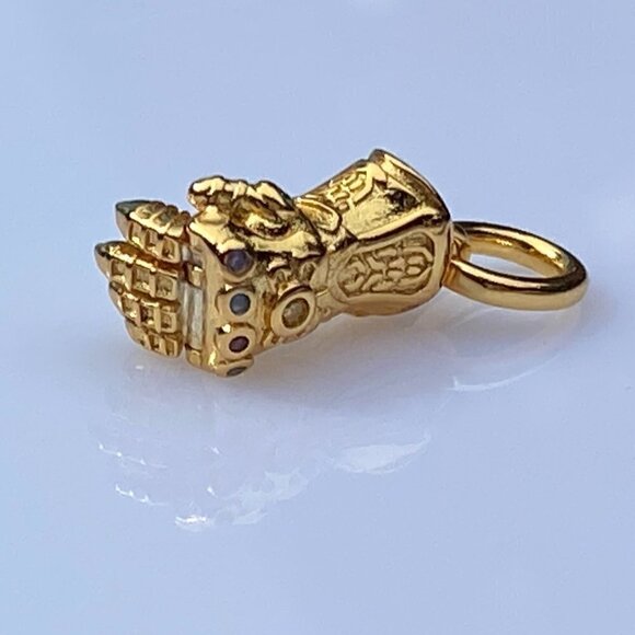 💜 Marvel The Avengers Infinity Gauntlet Dangle Charm - Picture 5 of 11